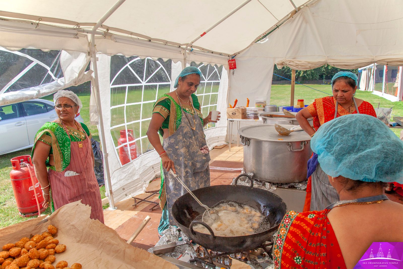 ©1987-2017 SKS Swaminarayan Temple East London